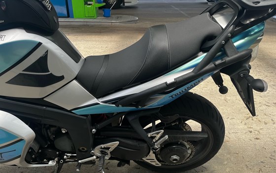 Gebrauchtmotorrad Triumph Sprint ST 1050 - Bild 7