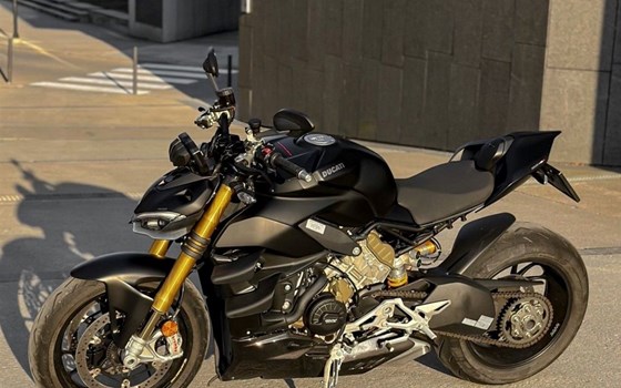 Gebrauchtmotorrad Ducati Streetfighter - Bild 2