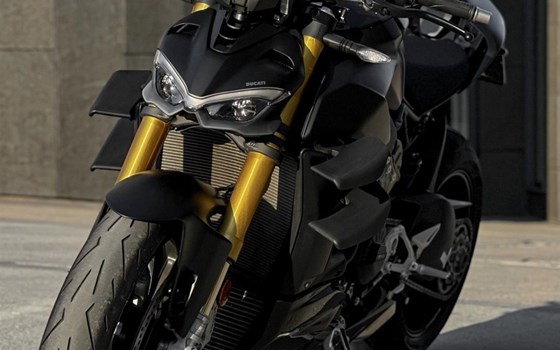 Gebrauchtmotorrad Ducati Streetfighter - Bild 4