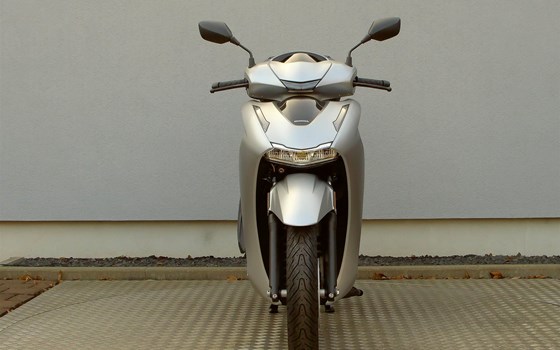Neufahrzeug Honda SH350i - Bild 3