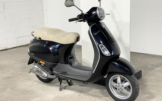 Gebrauchtmotorrad Vespa LX 50 2T - Bild 10