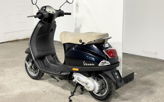 Gebrauchtmotorrad Vespa LX 50 2T - Bild 3