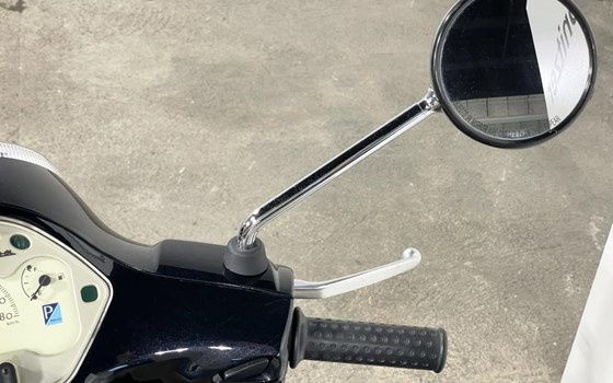 Gebrauchtmotorrad Vespa LX 50 2T - Bild 8