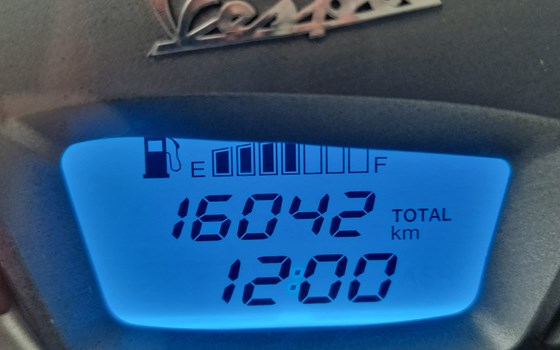 Gebrauchtmotorrad Vespa GTS 300 i.e. Touring - Bild 5