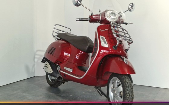 Gebrauchtmotorrad Vespa GTS 300 i.e. Touring - Bild 1