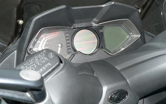 Gebrauchtmotorrad Kymco Downtown 350i - Bild 5