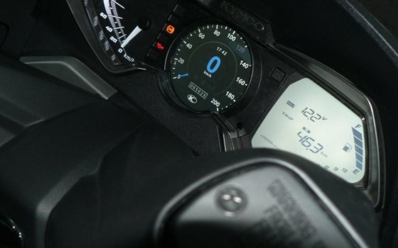 Gebrauchtmotorrad Kymco Downtown 350i - Bild 9