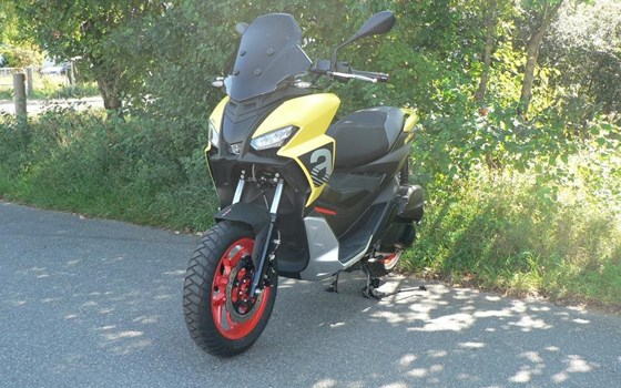 Neufahrzeug Aprilia SR GT 125 - Bild 1