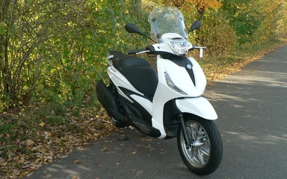 Neufahrzeug Piaggio Beverly 400 - Bild 1