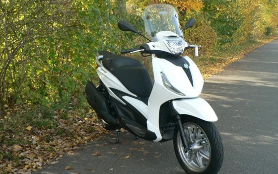 Neufahrzeug Piaggio Beverly 400 - Bild 5