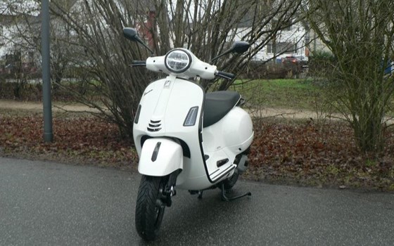 Neufahrzeug Vespa GTS 125 - Bild 1