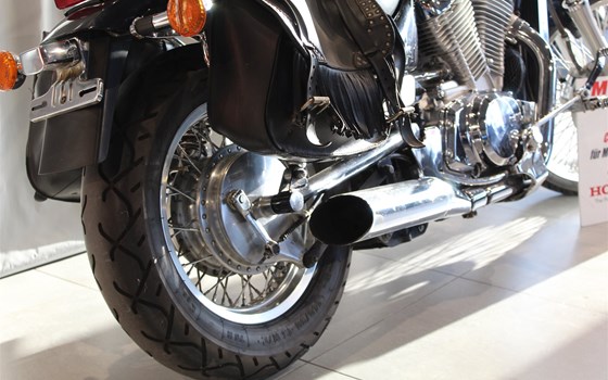 Gebrauchtmotorrad Suzuki Intruder VS 800 - Bild 4