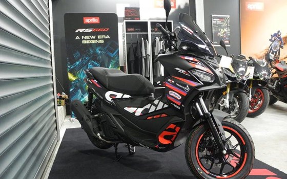 Neufahrzeug Aprilia SR GT Replica 125 - Bild 5