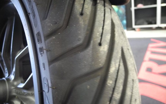 Gebrauchtmotorrad Honda Forza 350 - Bild 9