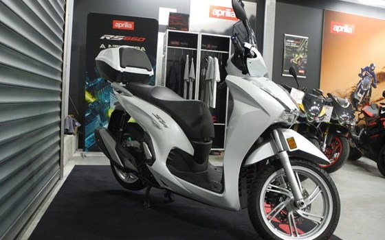 Gebrauchtmotorrad Honda SH350i - Bild 5