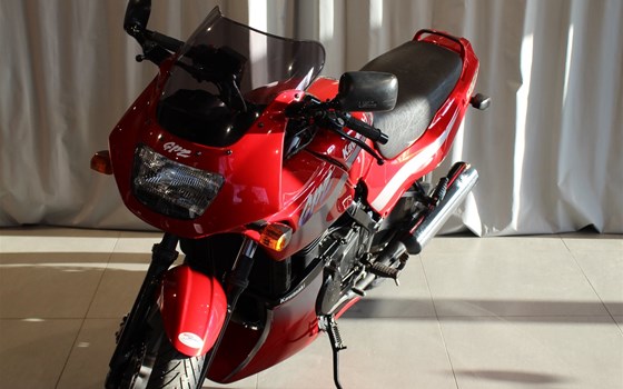 Gebrauchtmotorrad Kawasaki GPZ 500 S - Bild 6