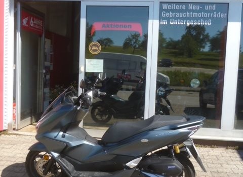 Gebrauchtmotorrad Honda PCX125 - Bild 1