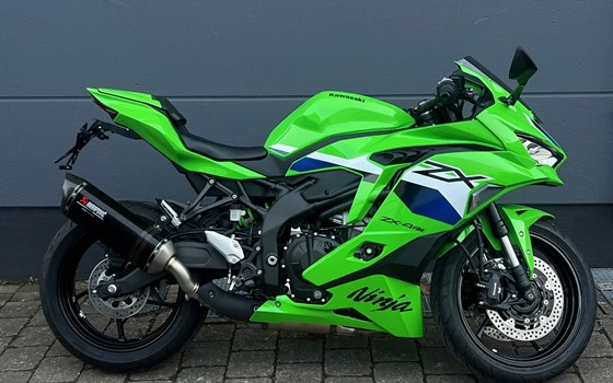Neufahrzeug Kawasaki Ninja ZX-4RR - Bild 1