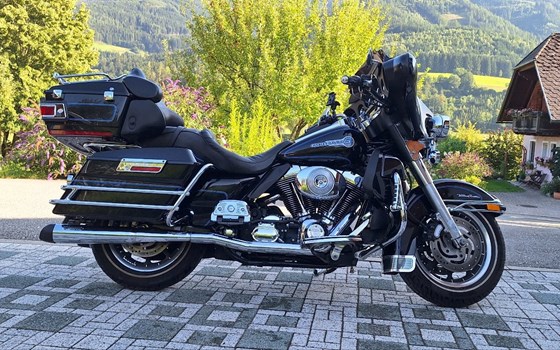 Gebrauchtmotorrad Harley-Davidson Electra Glide Ultra Classic FLHTCU - Bild 10