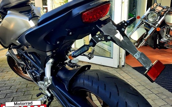 Gebrauchtmotorrad Honda CB125R - Bild 9