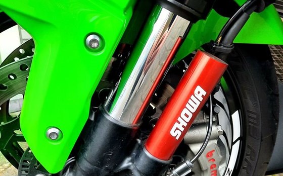 Gebrauchtmotorrad Kawasaki Ninja ZX-10R - Bild 12