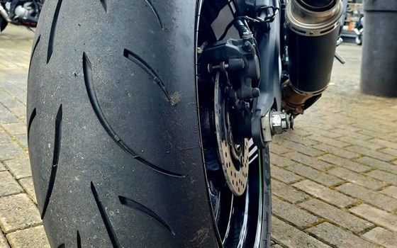 Gebrauchtmotorrad Kawasaki Ninja ZX-10R - Bild 7