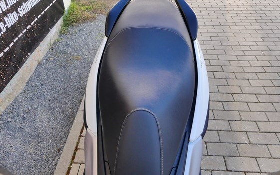Gebrauchtmotorrad Yamaha NMAX 125 - Bild 9