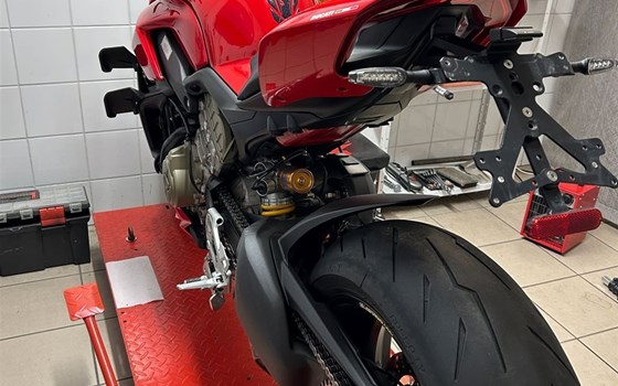 Gebrauchtmotorrad Ducati Streetfighter V4 S - Bild 6