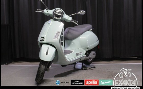 Gebrauchtmotorrad Vespa GTS 125 - Bild 1