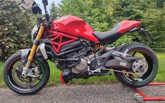 Gebrauchtmotorrad Ducati Monster 1200 S - Bild 2