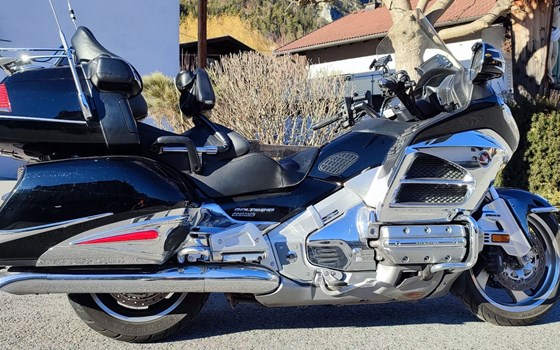 Gebrauchtmotorrad Honda GL 1800 Goldwing - Bild 1