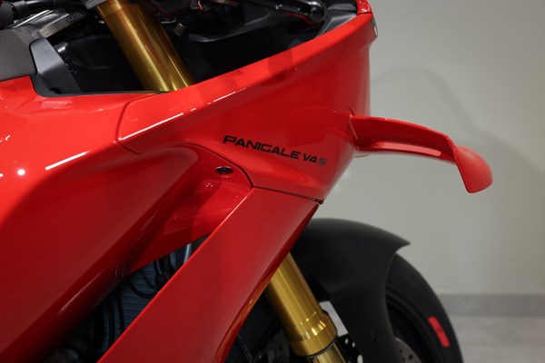 Ducati Panigale V4 S (rot) - Bild 10