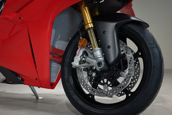 Ducati Panigale V4 S (rot) - Bild 3