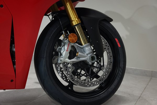 Ducati Panigale V4 S (rot) - Bild 9