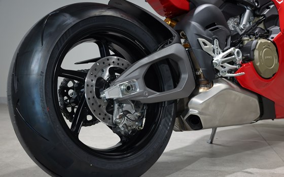 Neufahrzeug Ducati Panigale V4 S - Bild 6