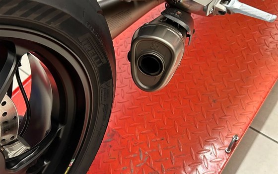 Gebrauchtmotorrad Ducati Streetfighter V4 S - Bild 4
