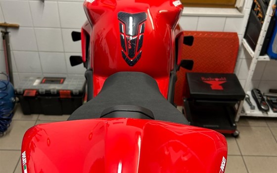 Gebrauchtmotorrad Ducati Streetfighter V4 S - Bild 9