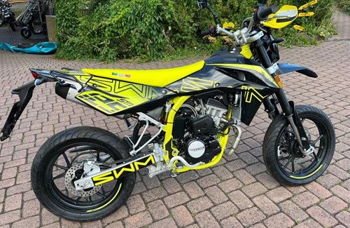 Neumotorrad SWM SM 125 R