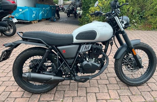 Gebrauchtmotorrad Keeway X-Light 125