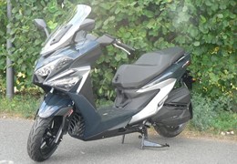 Neumotorrad Kymco X-Town 300 ABS