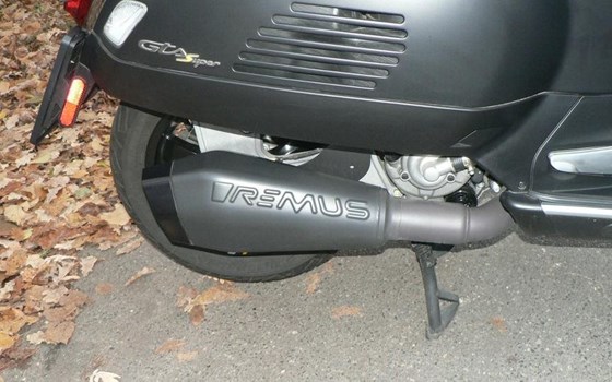 Gebrauchtmotorrad Vespa GTS 300 hpe Super Tech - Bild 6