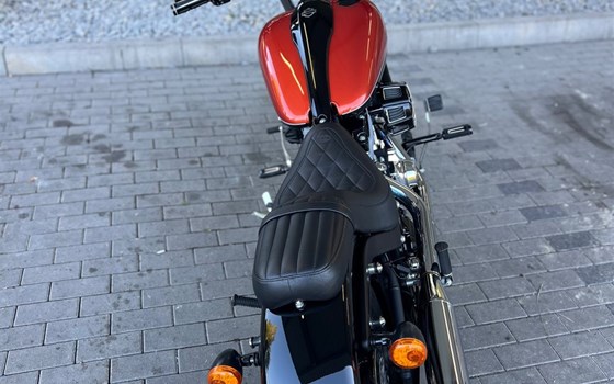 Gebrauchtmotorrad Harley-Davidson Softail Blackline FXS - Bild 3