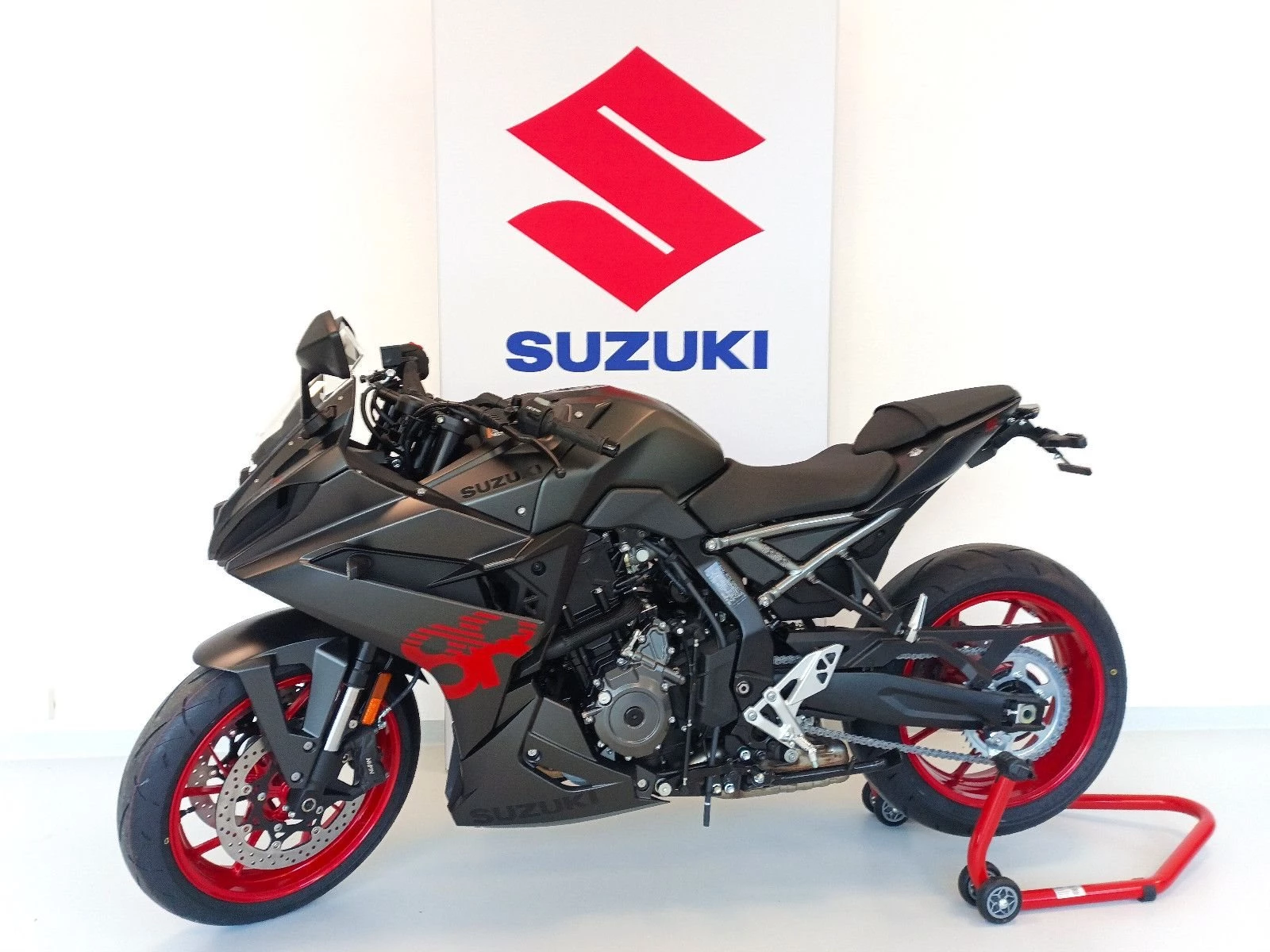 Suzuki GSX-8R