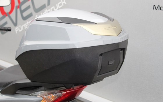 Gebrauchtmotorrad Honda SH300i - Bild 16