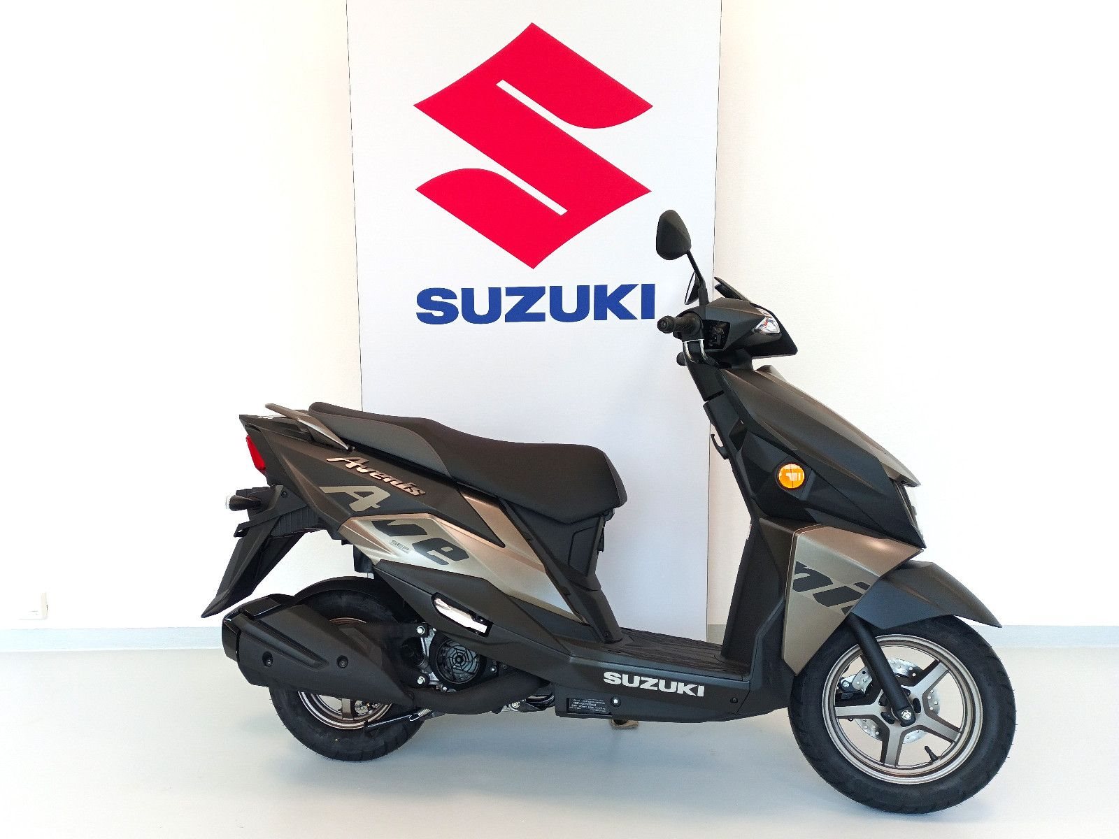 Suzuki Avenis 125 