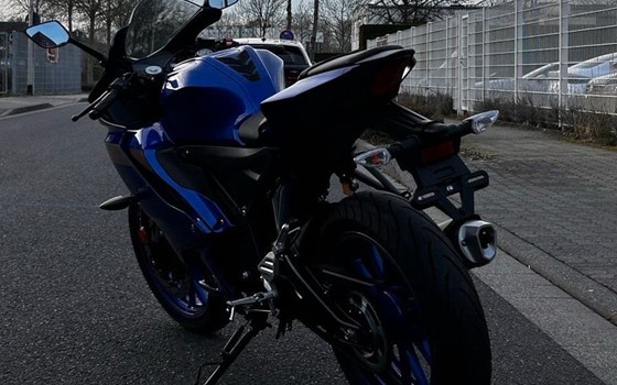 Gebrauchtmotorrad Yamaha R125 - Bild 2