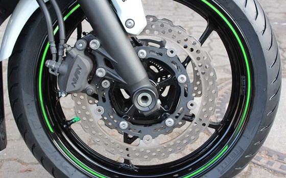 Gebrauchtmotorrad Kawasaki Ninja 650 - Bild 9