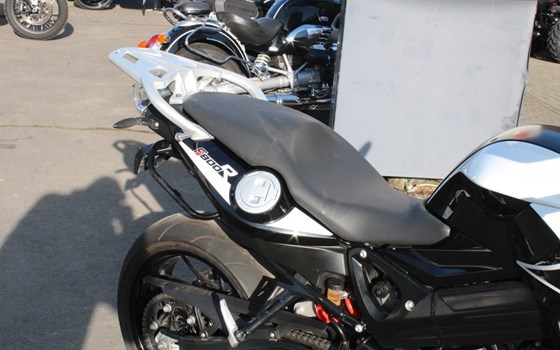 Gebrauchtmotorrad BMW F 800 R - Bild 6