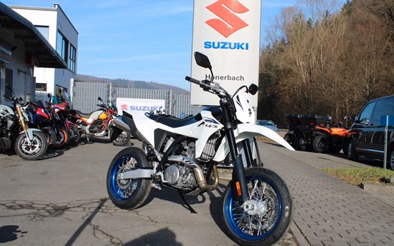 Neufahrzeug Suzuki DR-Z4SM - Bild 1