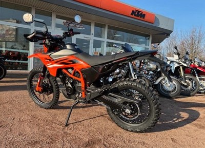NEUFAHRZEUG KTM 390 Enduro R